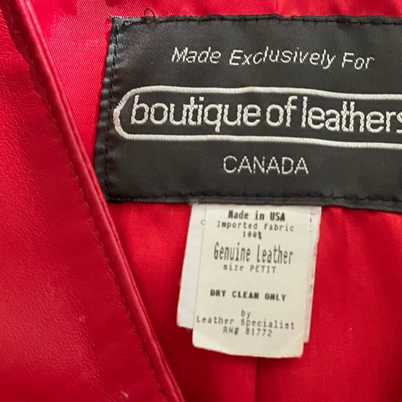 Soft Beautiful Red Leather 3 pieces - Picture 3 of 9